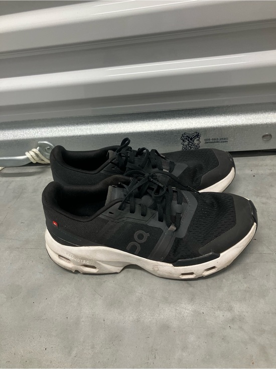 On Running Shoes - On Cloud On Cloudpulse women’s training shoes sneakers size 8.5